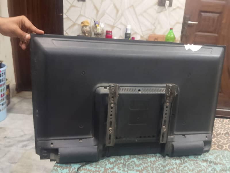 Broken LED Panel Smart 2