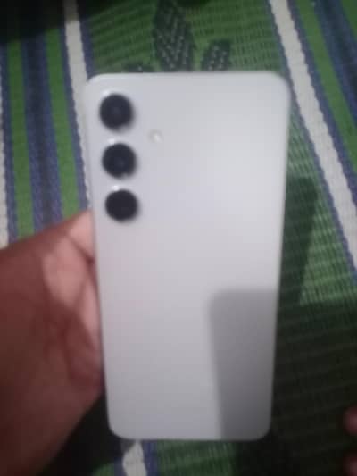 SAMSUNG GALAXY S24