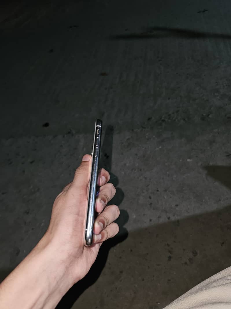 Apple iPhone X 1