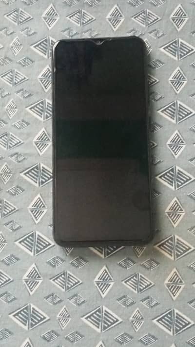 REALME C21Y FOR SALE.
