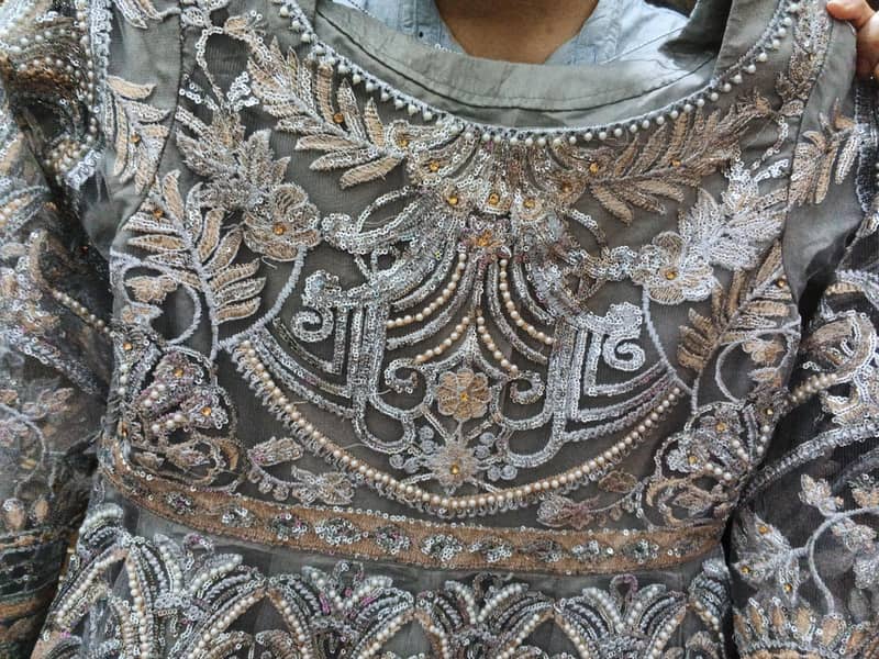 maxi grey silver 2