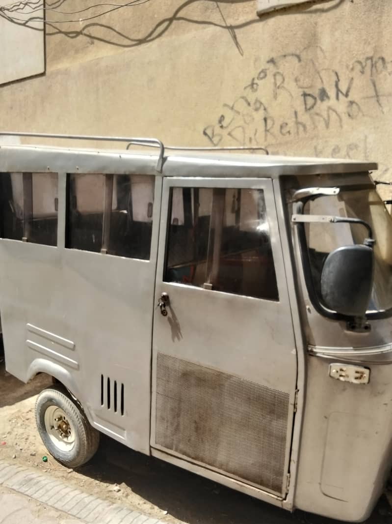 Customer rickshaw 0