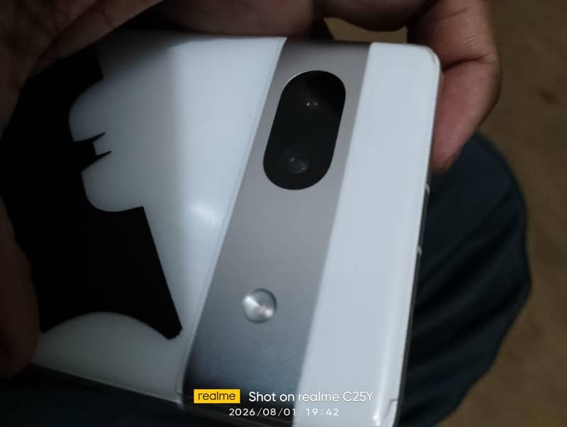 Google Pixel 7a 1