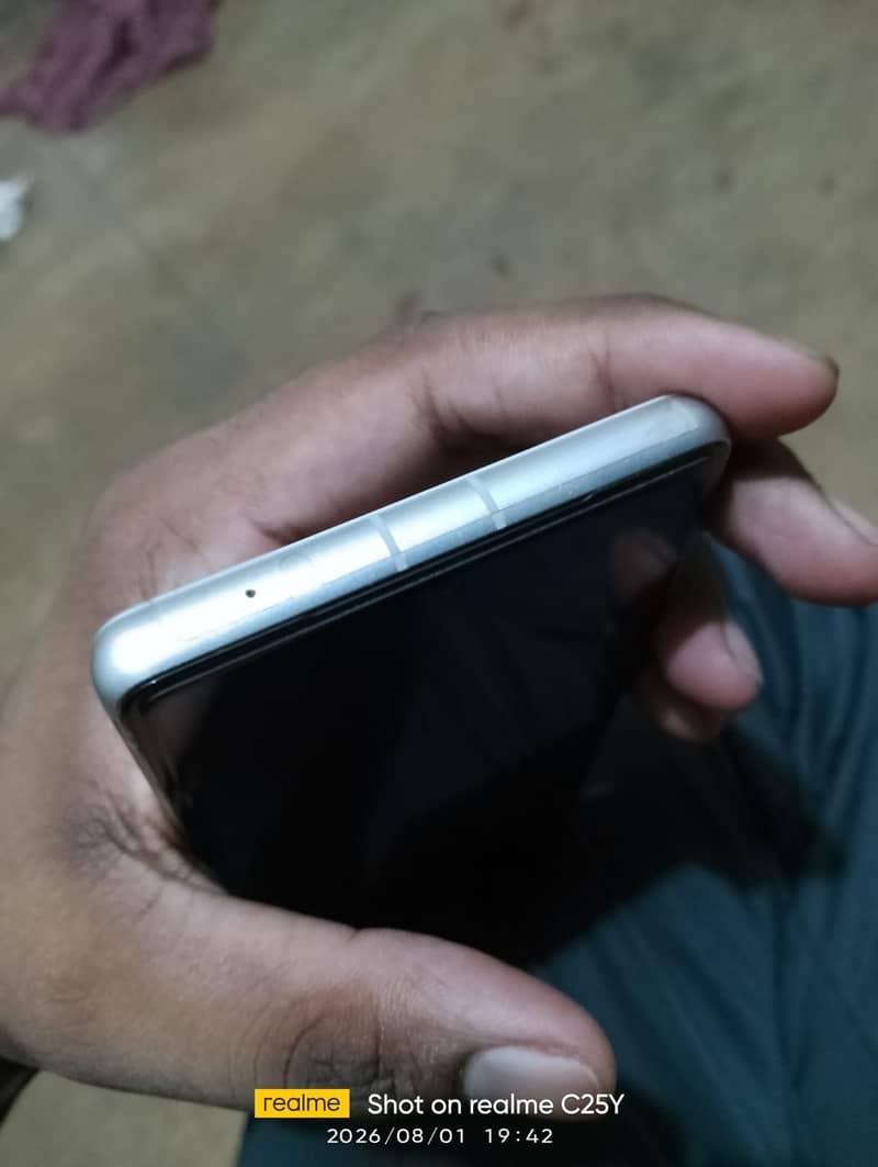 Google Pixel 7a 2