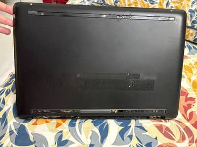HP Laptop 15-dw3021nia screen problem