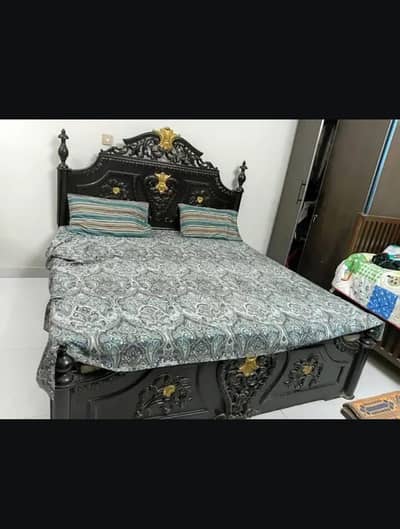 bed wodden