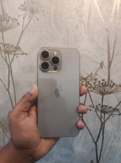 IPHONE 15 PRO MAX 256 GB FACTORY UNLOCKED WATERPACK