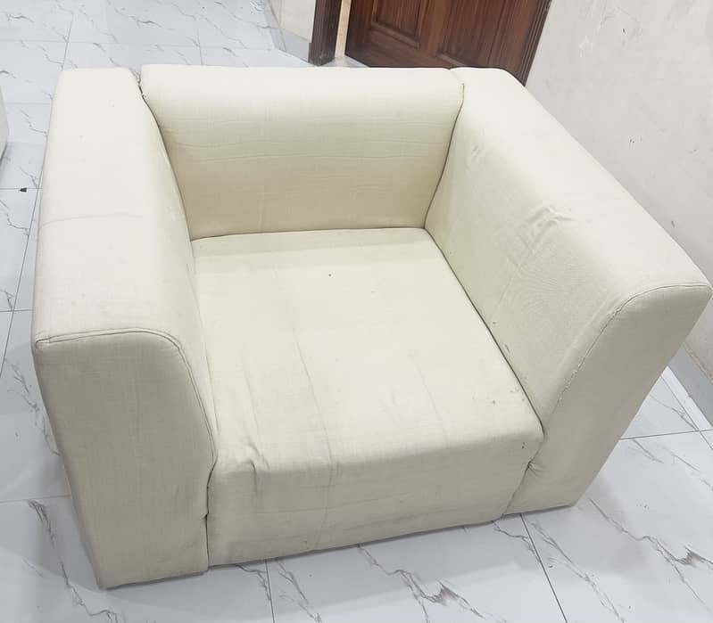 7 seater Sofas Set and Table 0