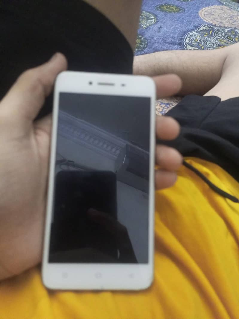 OPPO A37 1
