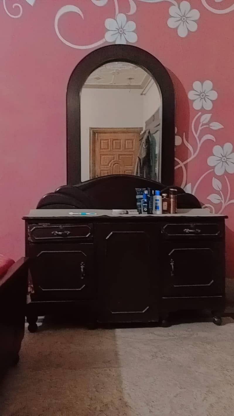 bed with dressing table 2