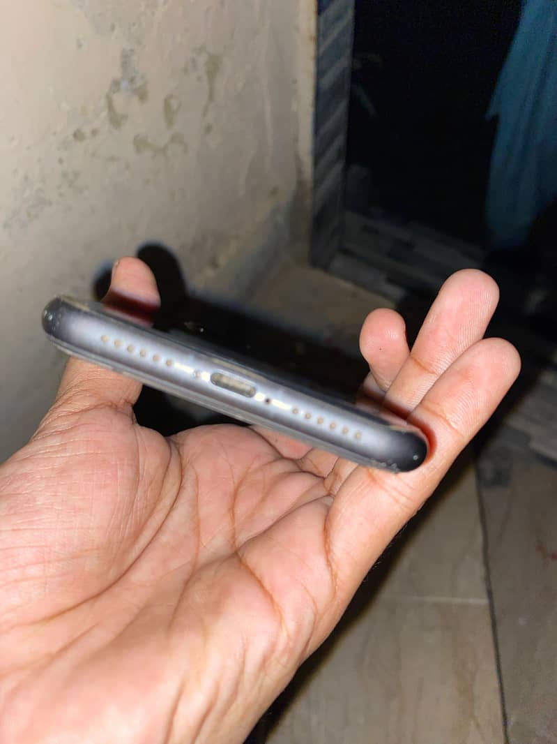 iPhone 11 jv 4