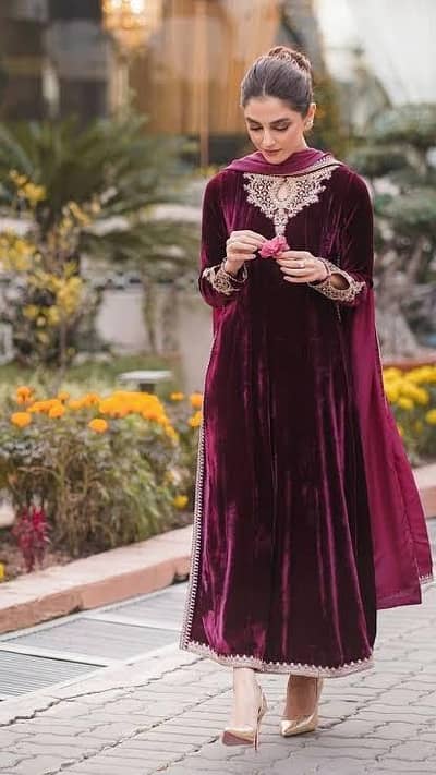 Elegant Royal Blue Velvet 3 Piece Designer Suit