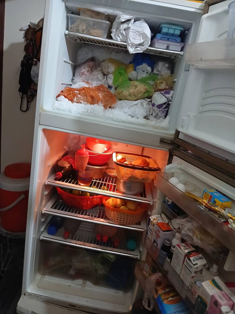 dawlance fridge 1