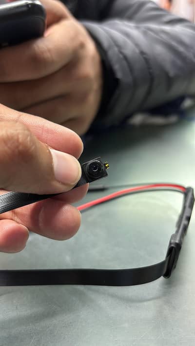 Small wireless security cameras