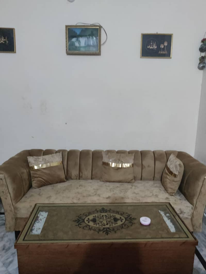 SOFA SET 5 seater 0