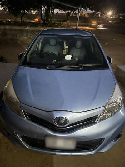 Toyota Vitz 2012