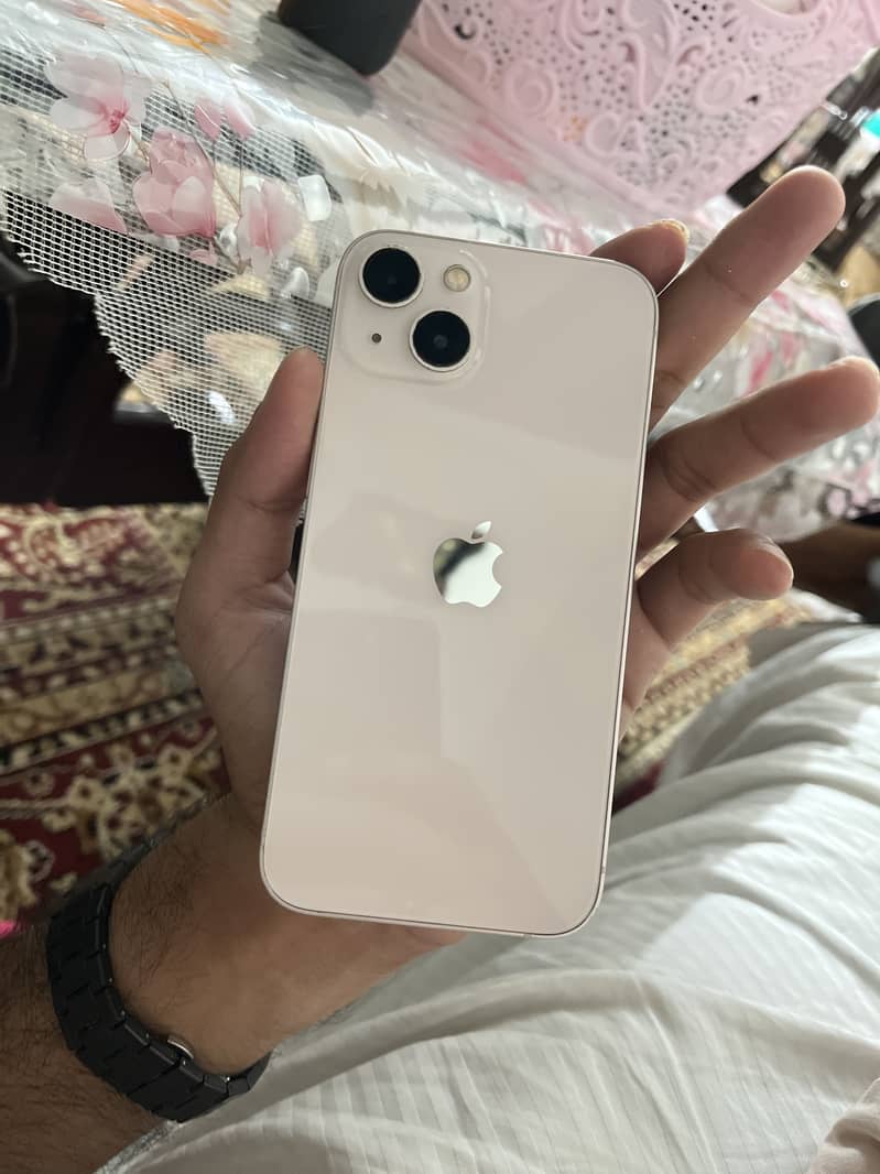 Apple iPhone 13 1