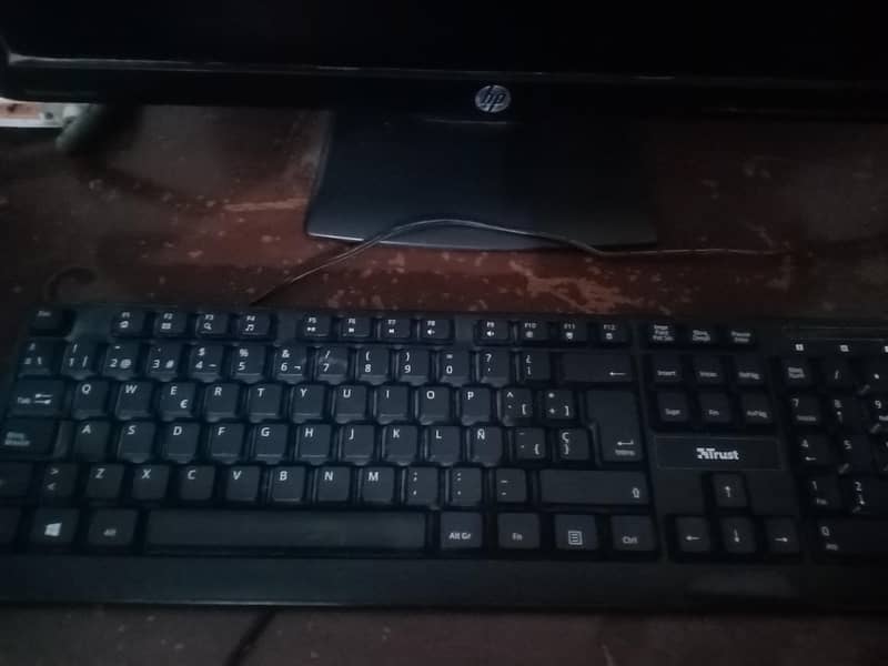 computer with set 2