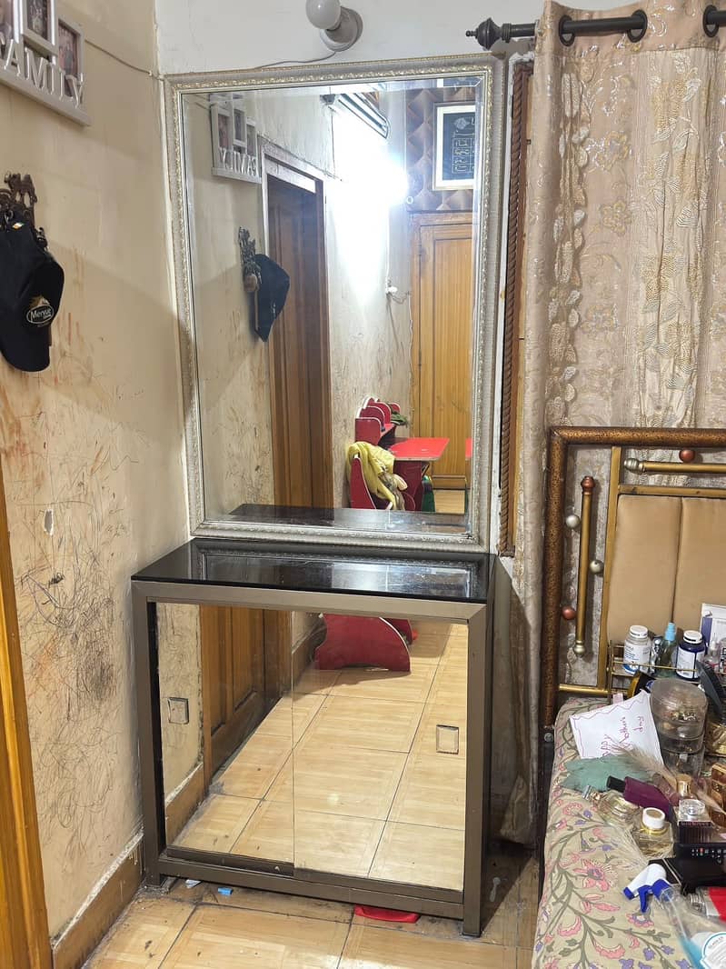 dressing table 1