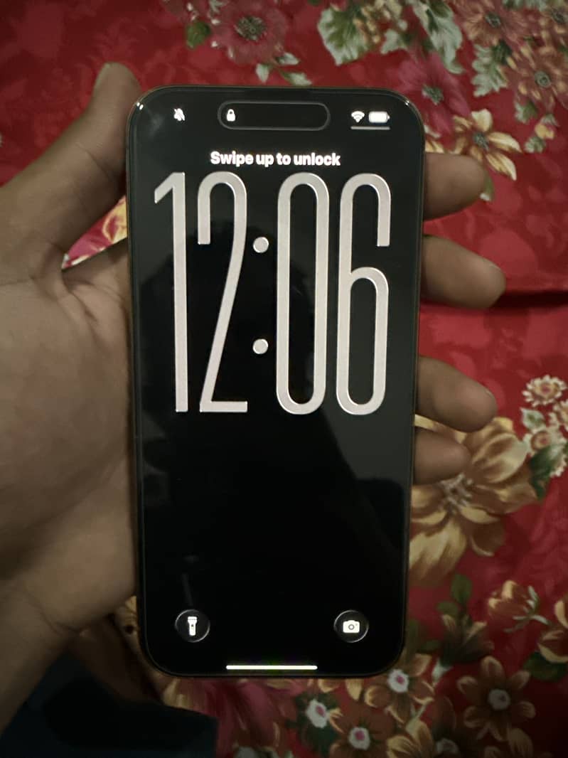 Apple iPhone 16 Pro Max 2
