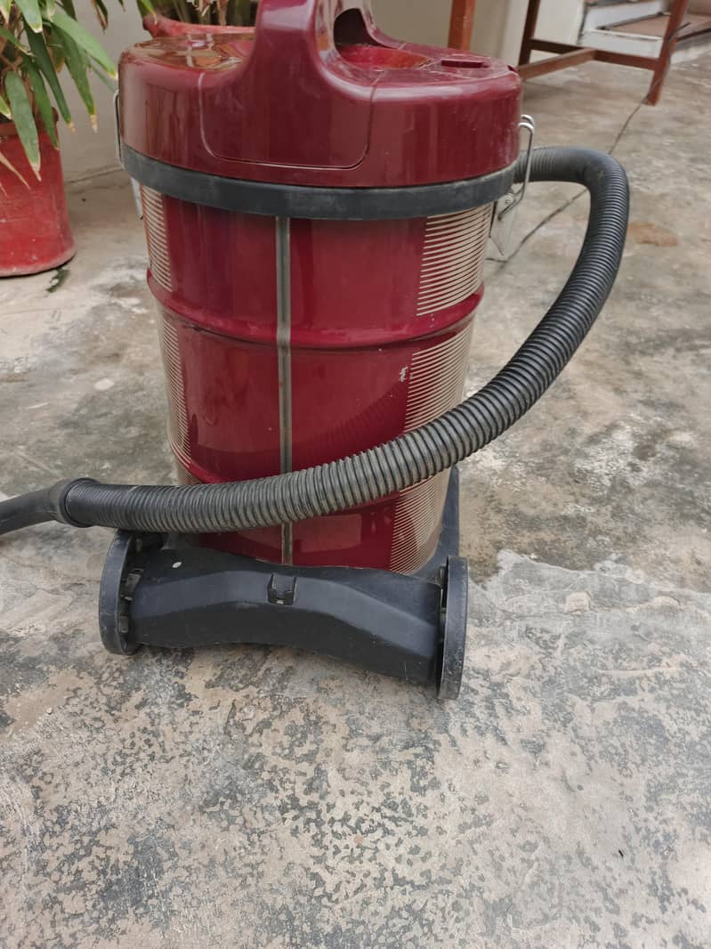 vacuum cleaner 2