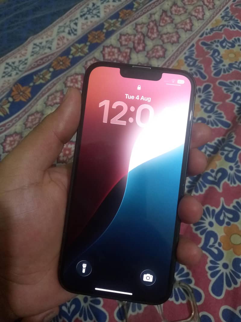 Apple iPhone 13 3