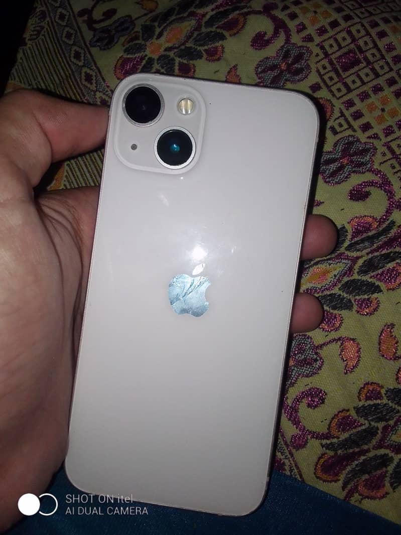 Apple iPhone 13 1