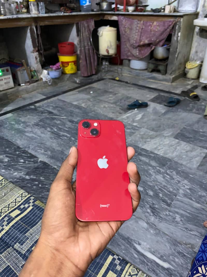 Apple iPhone 13 1