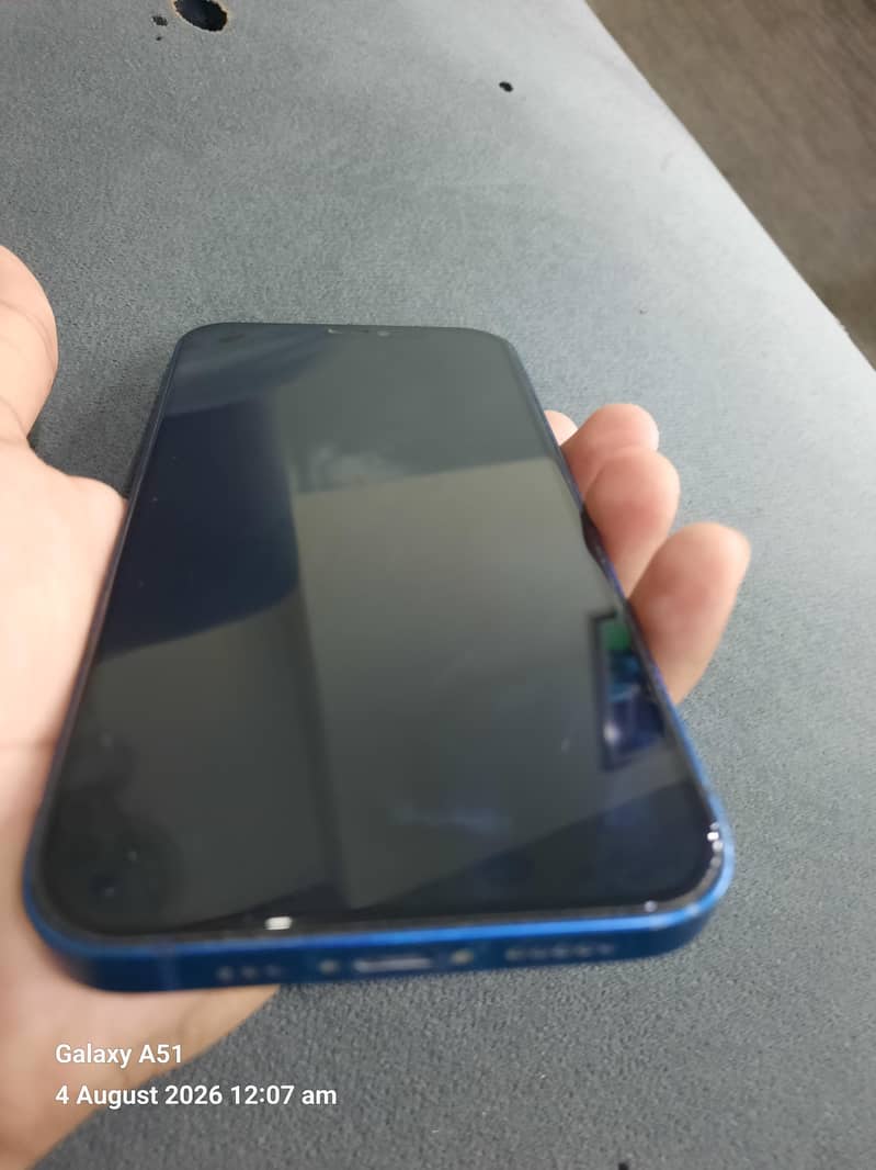 Apple iPhone 12 0