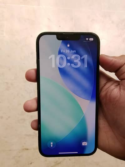 Apple iPhone 13