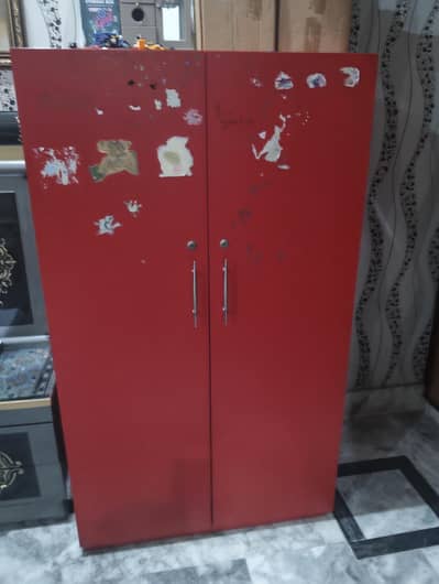medium size wardrobe
