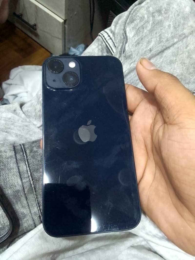 Apple iPhone 13 5