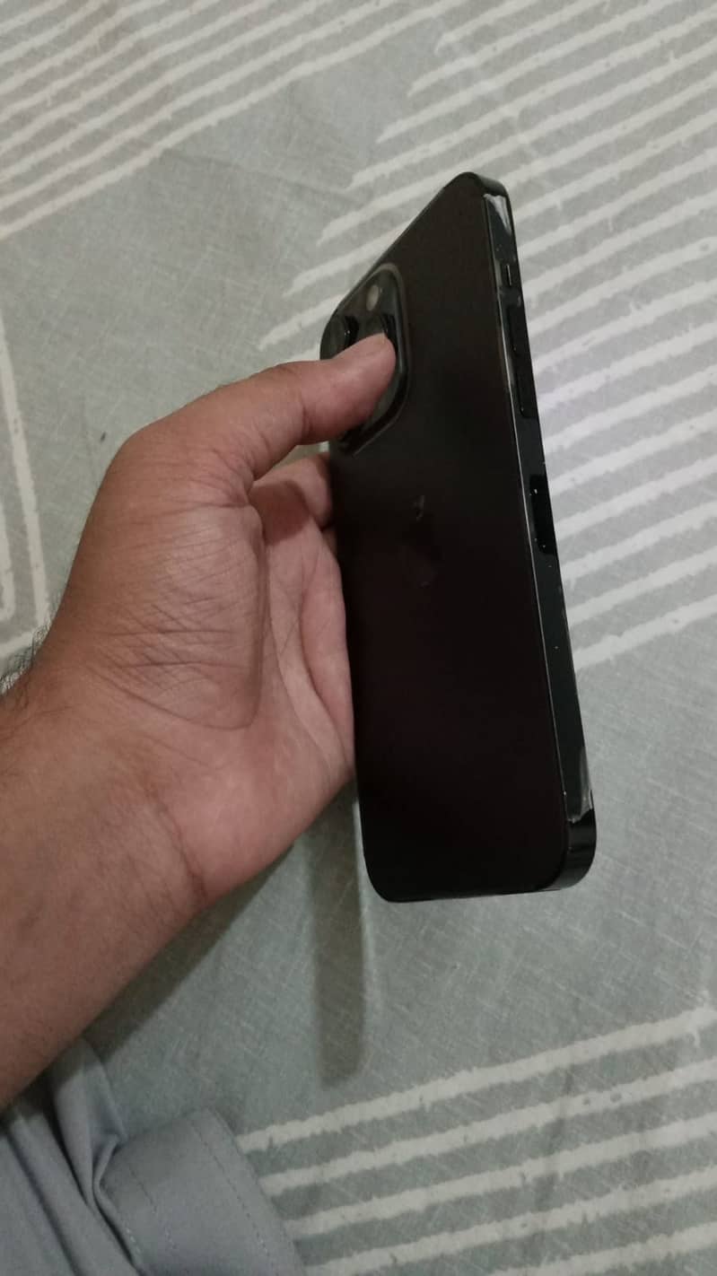 Apple iPhone 14 Pro Max 3