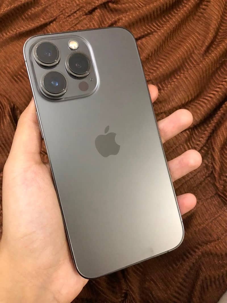 Apple iPhone 13 Pro 3
