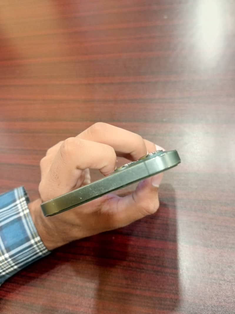 Apple iPhone 12 Pro Max 9