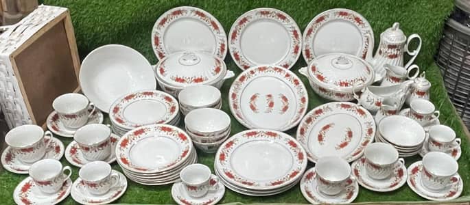 CHINI DINNER SET IN RED FLOWER