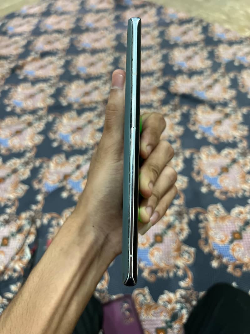 One Plus 9 Pro 5