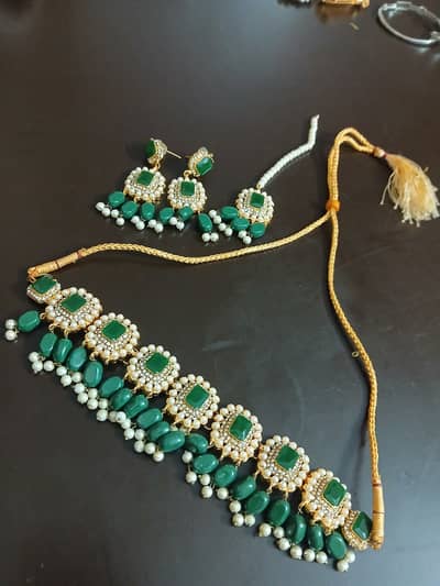 New condition jewllery set