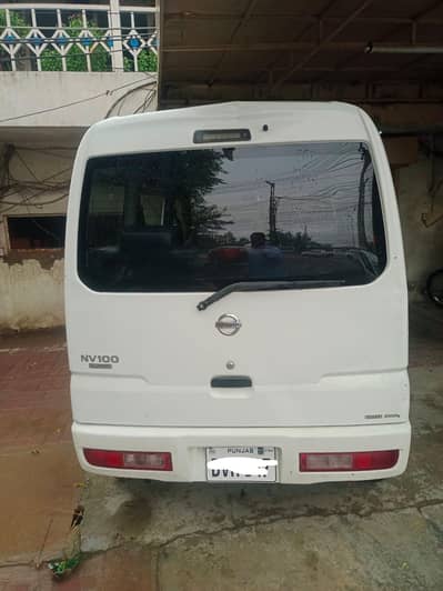 Nissan Clipper 2013