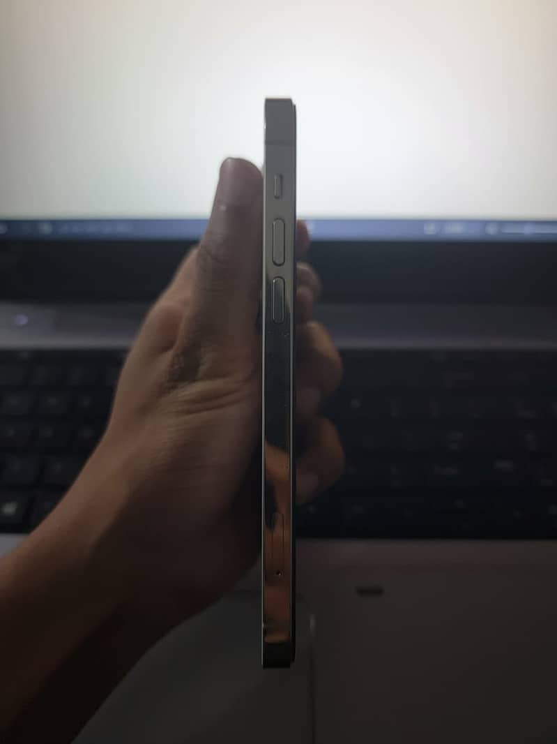 Apple iPhone 12 Pro 6