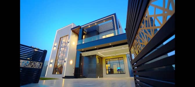1 Kanal Beautiful House In Phase 8 For Sale