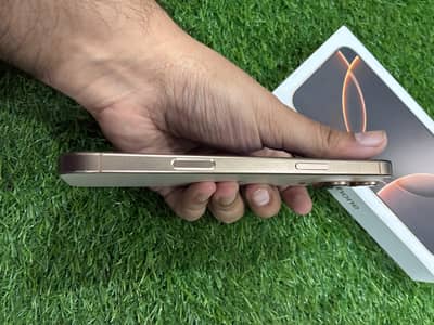 Apple iPhone 16 Pro Max