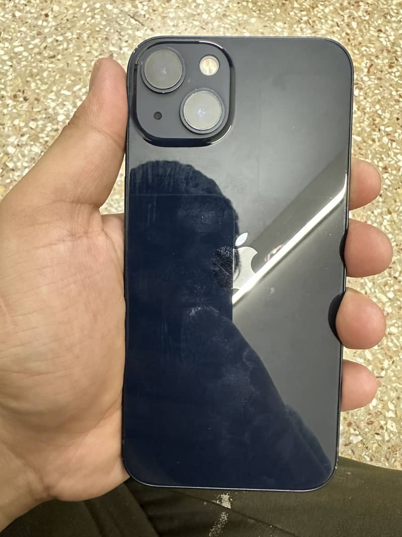 Apple iPhone 13 2