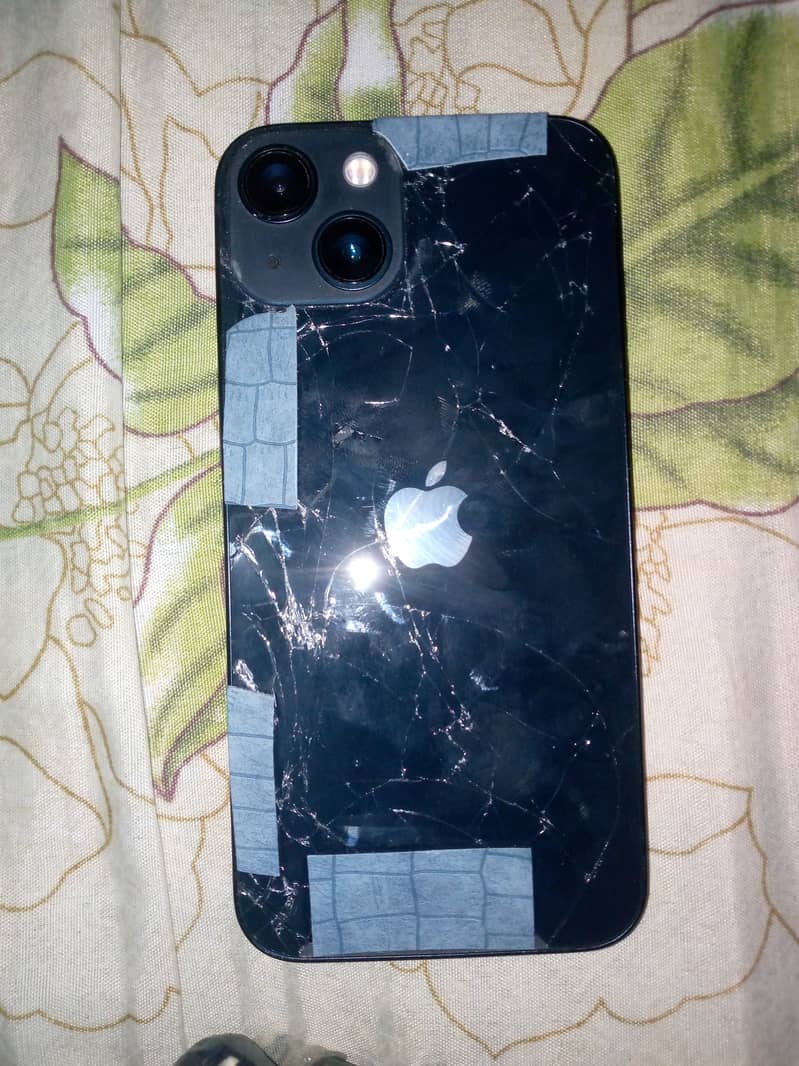 Apple iPhone 13 3