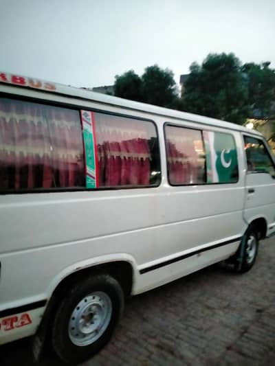 Toyota Hiace 1984 Standard