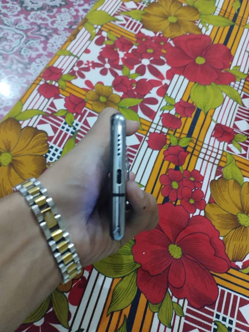 One Plus 7T 6