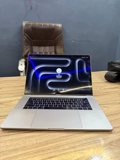 Macbook Pro 2017 15 Inch