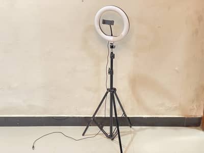 10" LED Ring Light with Adjustable Tripod Stand – Excellent Condition