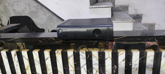 Xbox 360 Jasper 320GB with Power Supply | Red Ring Issue