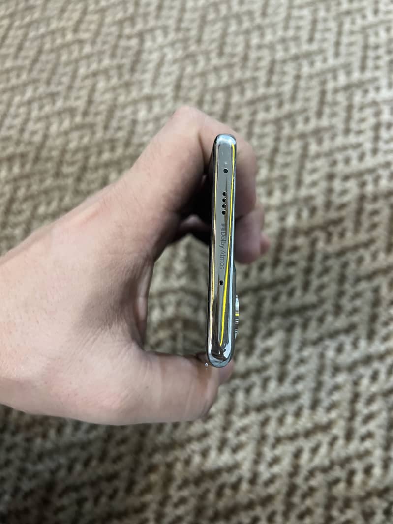 Tecno CAMON 40 Pro 4